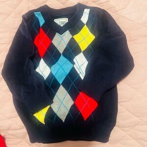 Men's Navy Argyle V-Neck Sweater with Multicolor Diamonds